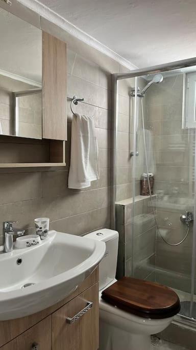 Beautiful Apartment Next To Metro Station Athènes Extérieur photo