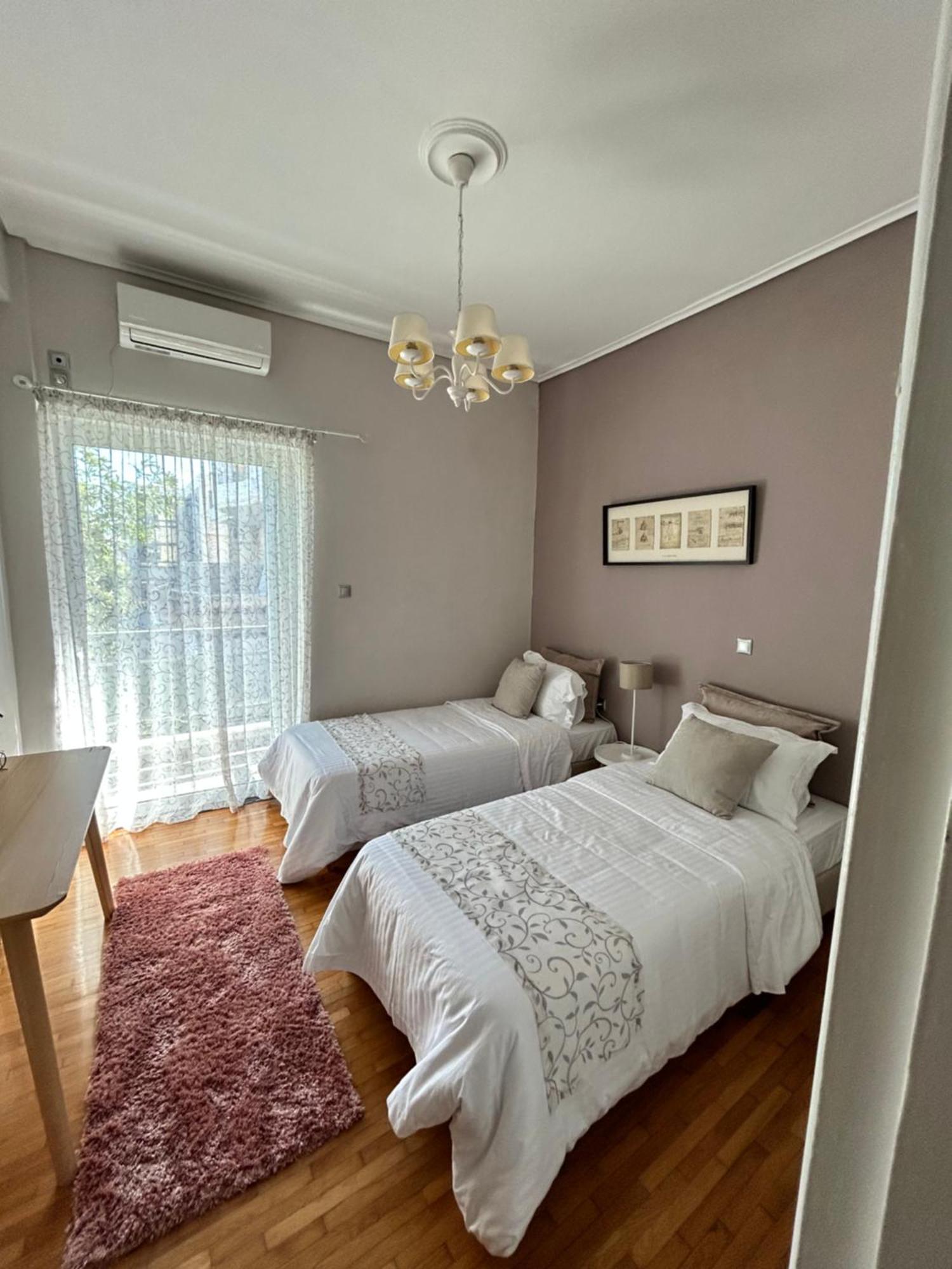 Beautiful Apartment Next To Metro Station Athènes Extérieur photo
